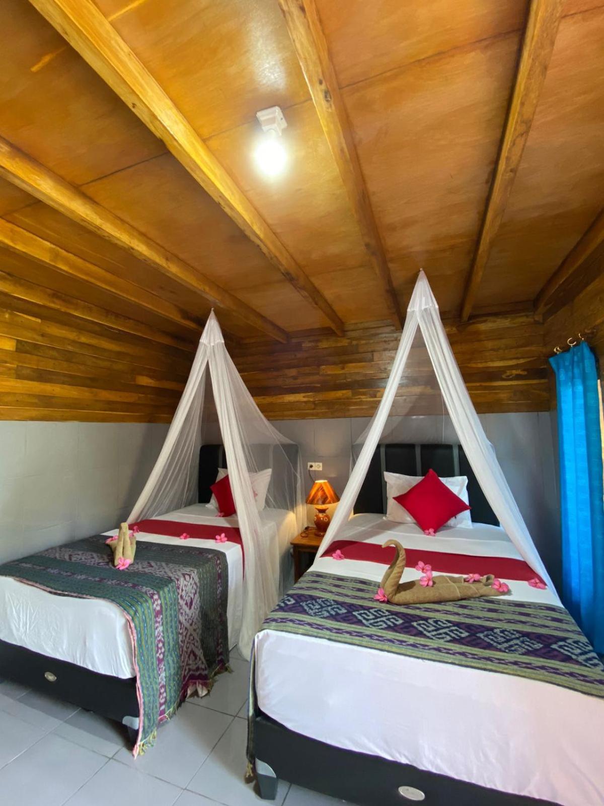 Mirna Homestay กิลิไอร์ ภายนอก รูปภาพ