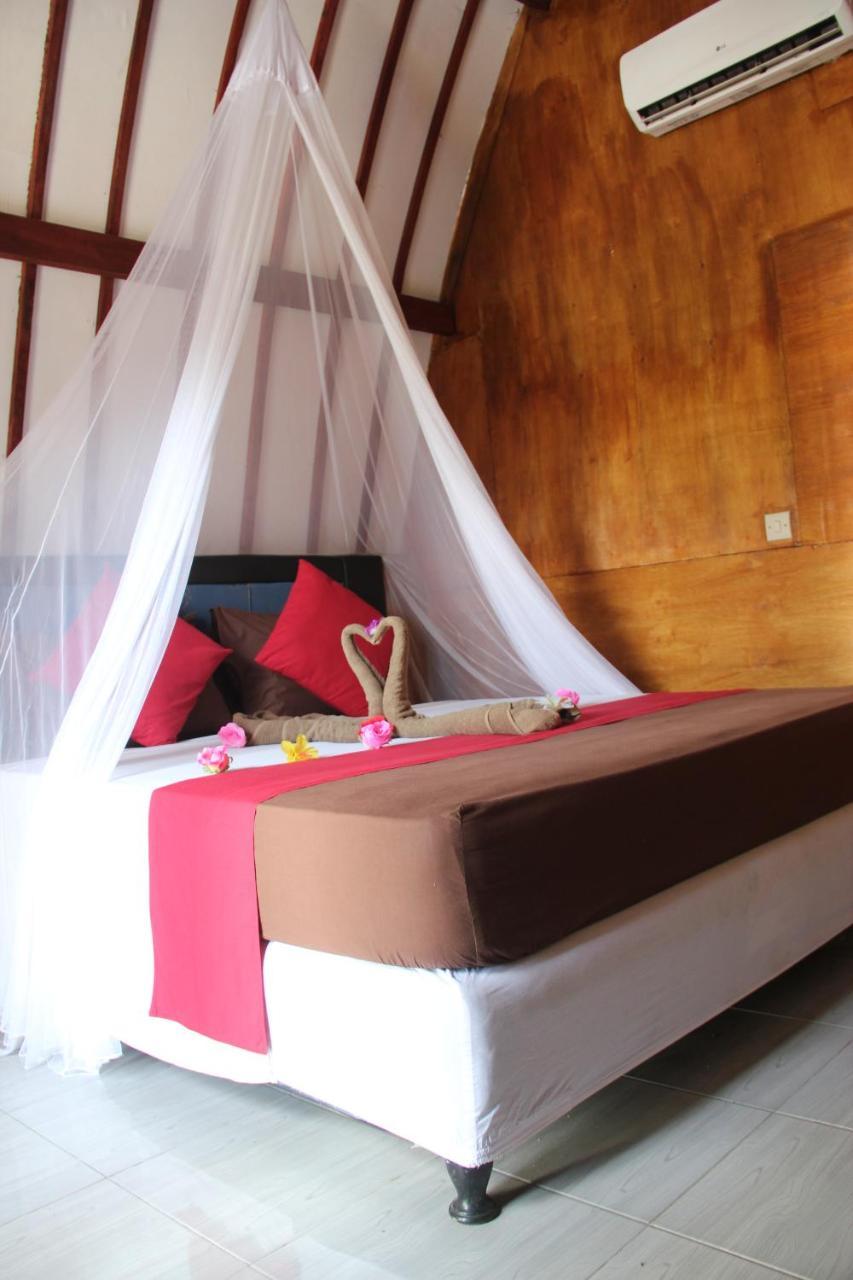 Mirna Homestay กิลิไอร์ ภายนอก รูปภาพ